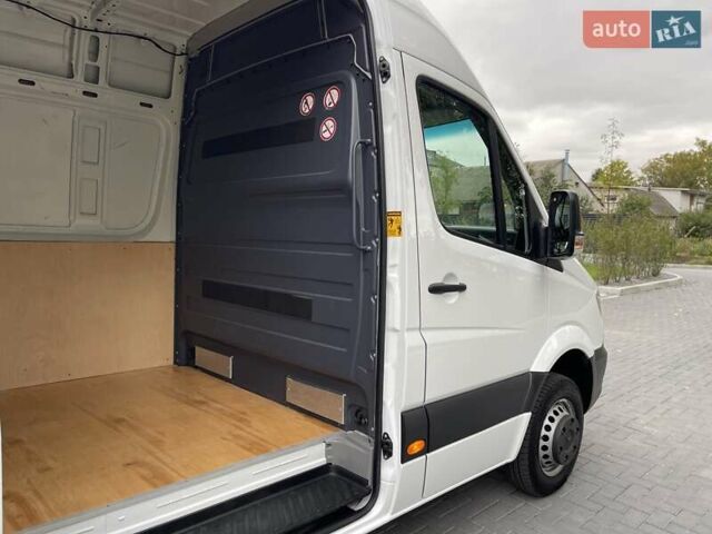 Белый Мерседес Sprinter, объемом двигателя 2.2 л и пробегом 238 тыс. км за 25300 $, фото 8 на Automoto.ua