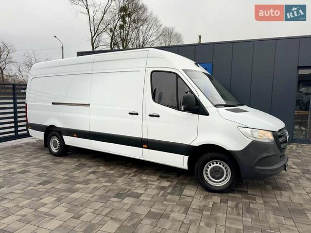Белый Мерседес Sprinter, объемом двигателя 2.2 л и пробегом 195 тыс. км за 24400 $, фото 9 на Automoto.ua