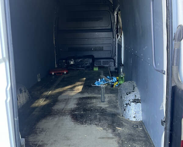 Белый Мерседес Sprinter, объемом двигателя 2.14 л и пробегом 272 тыс. км за 21500 $, фото 5 на Automoto.ua