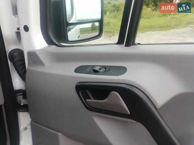 Белый Мерседес Sprinter, объемом двигателя 2.2 л и пробегом 262 тыс. км за 20800 $, фото 20 на Automoto.ua