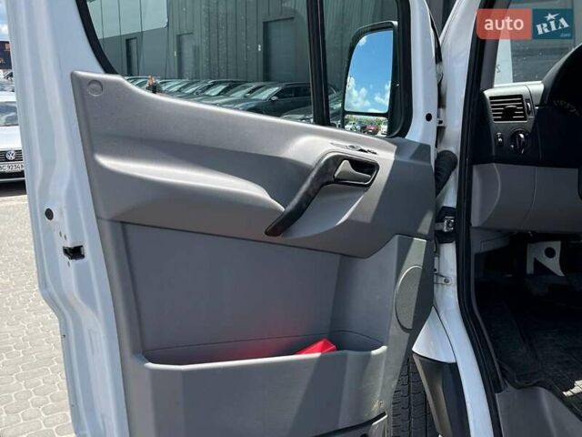 Белый Мерседес Sprinter, объемом двигателя 2.2 л и пробегом 230 тыс. км за 20900 $, фото 6 на Automoto.ua