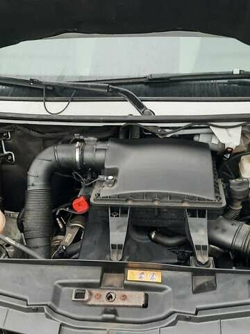 Белый Мерседес Sprinter, объемом двигателя 2.14 л и пробегом 260 тыс. км за 16200 $, фото 4 на Automoto.ua