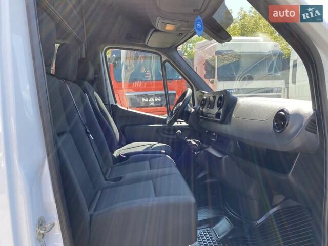 Белый Мерседес Sprinter, объемом двигателя 2.2 л и пробегом 165 тыс. км за 23900 $, фото 34 на Automoto.ua