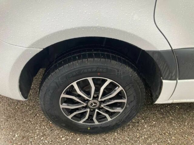 Белый Мерседес Sprinter, объемом двигателя 2.2 л и пробегом 50 тыс. км за 12000 $, фото 6 на Automoto.ua