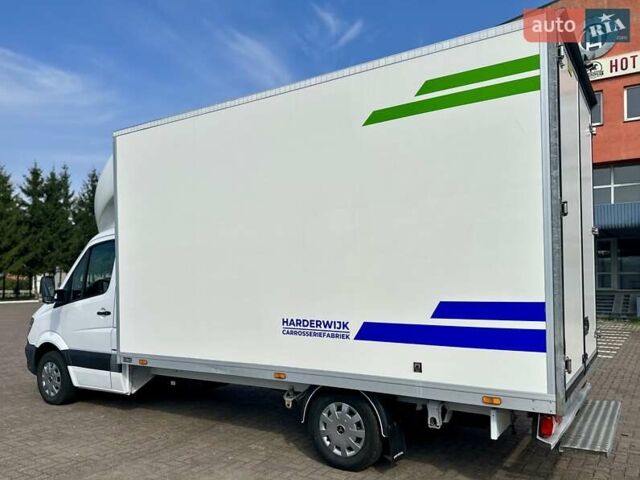 Белый Мерседес Sprinter, объемом двигателя 0 л и пробегом 261 тыс. км за 20950 $, фото 12 на Automoto.ua