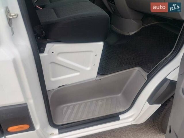 Белый Мерседес Sprinter, объемом двигателя 2.2 л и пробегом 262 тыс. км за 20800 $, фото 19 на Automoto.ua