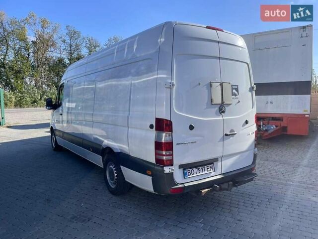 Белый Мерседес Sprinter, объемом двигателя 3 л и пробегом 517 тыс. км за 31800 $, фото 4 на Automoto.ua
