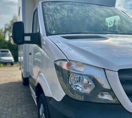 Белый Мерседес Sprinter, объемом двигателя 0 л и пробегом 261 тыс. км за 20950 $, фото 21 на Automoto.ua