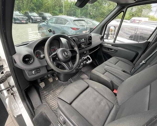 Белый Мерседес Sprinter, объемом двигателя 2.14 л и пробегом 282 тыс. км за 19500 $, фото 7 на Automoto.ua