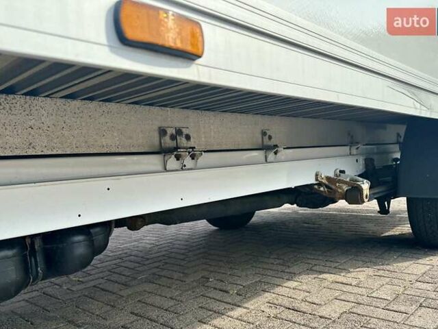 Белый Мерседес Sprinter, объемом двигателя 0 л и пробегом 261 тыс. км за 20950 $, фото 15 на Automoto.ua