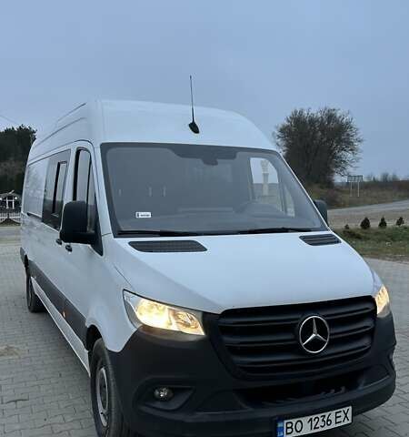 Белый Мерседес Sprinter, объемом двигателя 2.99 л и пробегом 222 тыс. км за 38200 $, фото 3 на Automoto.ua