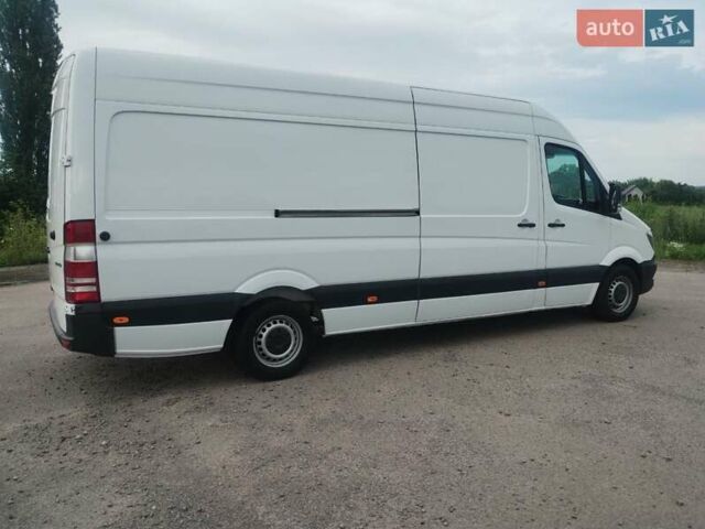 Белый Мерседес Sprinter, объемом двигателя 2.2 л и пробегом 262 тыс. км за 20800 $, фото 11 на Automoto.ua
