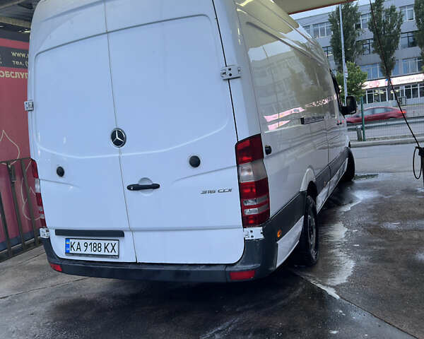 Белый Мерседес Sprinter, объемом двигателя 2.2 л и пробегом 4 тыс. км за 23500 $, фото 29 на Automoto.ua