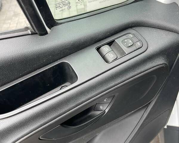 Белый Мерседес Sprinter, объемом двигателя 2.14 л и пробегом 282 тыс. км за 19500 $, фото 10 на Automoto.ua