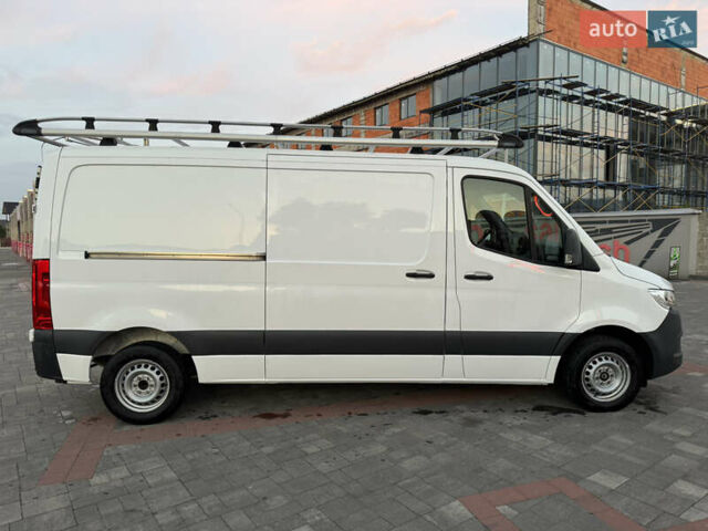 Белый Мерседес Sprinter, объемом двигателя 2.2 л и пробегом 307 тыс. км за 22390 $, фото 9 на Automoto.ua