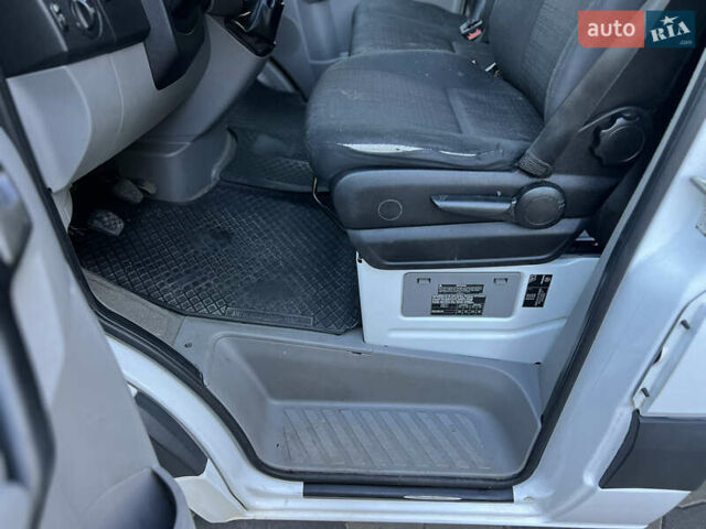 Белый Мерседес Sprinter, объемом двигателя 2.2 л и пробегом 388 тыс. км за 17200 $, фото 14 на Automoto.ua