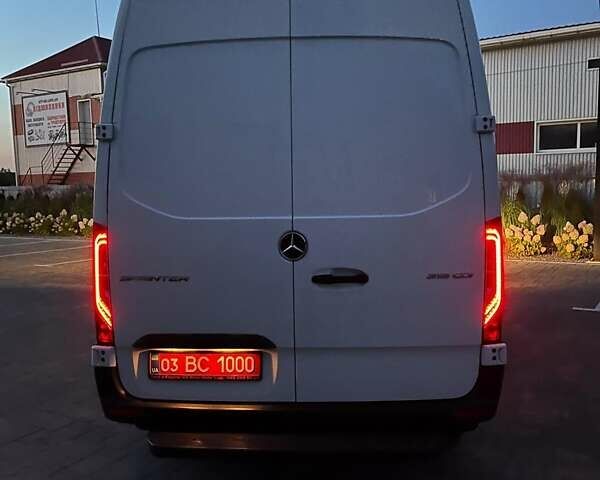 Белый Мерседес Sprinter, объемом двигателя 2.99 л и пробегом 330 тыс. км за 33500 $, фото 28 на Automoto.ua