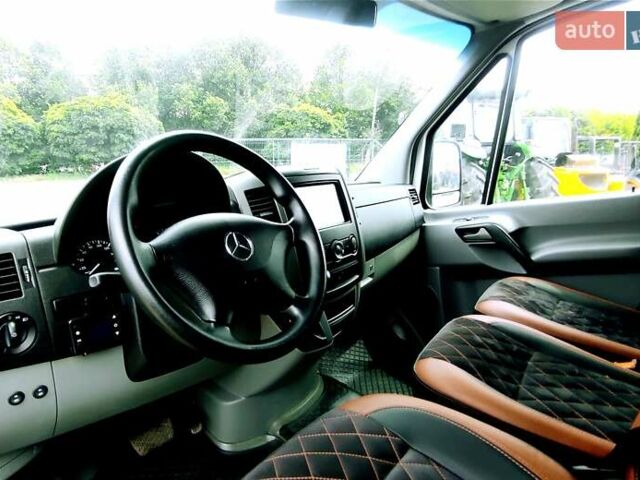 Белый Мерседес Sprinter, объемом двигателя 2.2 л и пробегом 250 тыс. км за 33999 $, фото 39 на Automoto.ua