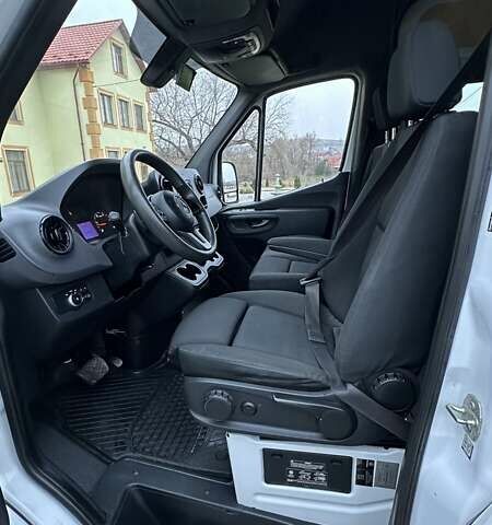 Белый Мерседес Sprinter, объемом двигателя 2.99 л и пробегом 222 тыс. км за 38200 $, фото 8 на Automoto.ua