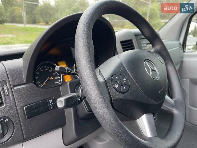 Белый Мерседес Sprinter, объемом двигателя 2.2 л и пробегом 238 тыс. км за 25300 $, фото 20 на Automoto.ua