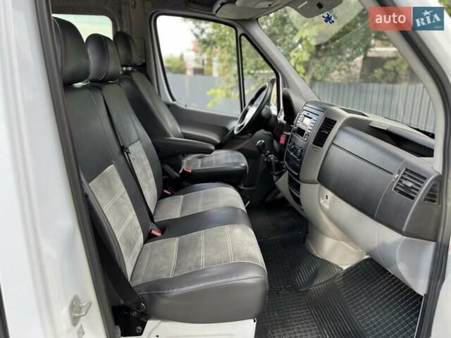 Білий Мерседес Sprinter, об'ємом двигуна 2.14 л та пробігом 265 тис. км за 21499 $, фото 13 на Automoto.ua