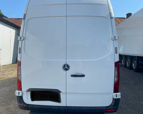 Белый Мерседес Sprinter, объемом двигателя 2.2 л и пробегом 256 тыс. км за 22690 $, фото 9 на Automoto.ua