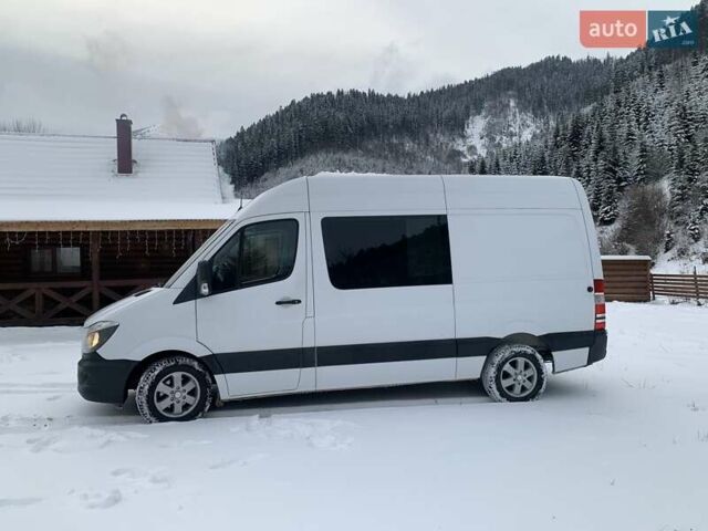 Белый Мерседес Sprinter, объемом двигателя 2.2 л и пробегом 279 тыс. км за 18900 $, фото 9 на Automoto.ua