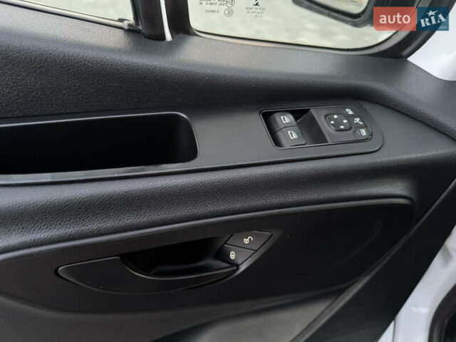 Белый Мерседес Sprinter, объемом двигателя 2.2 л и пробегом 307 тыс. км за 22390 $, фото 44 на Automoto.ua