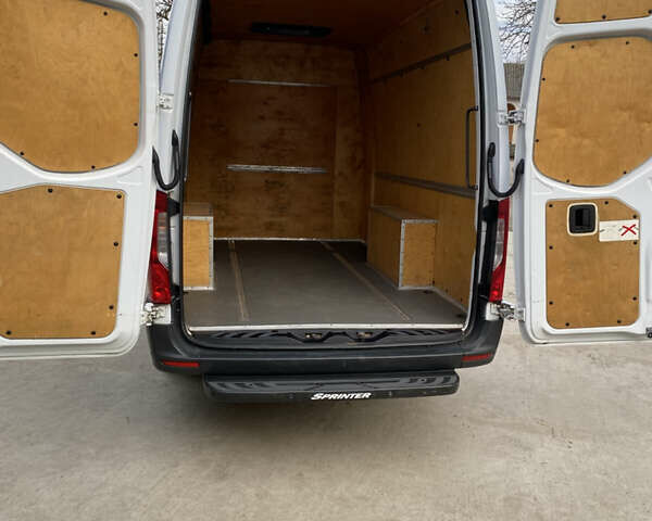 Белый Мерседес Sprinter, объемом двигателя 2.2 л и пробегом 520 тыс. км за 26500 $, фото 14 на Automoto.ua