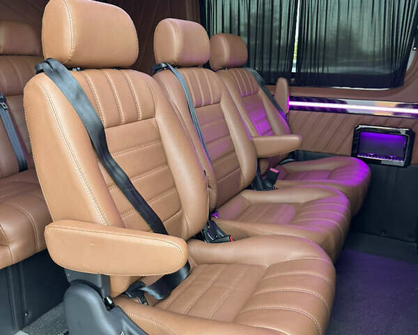 Белый Мерседес Sprinter, объемом двигателя 2.14 л и пробегом 437 тыс. км за 33000 $, фото 16 на Automoto.ua