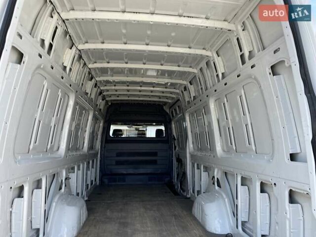 Белый Мерседес Sprinter, объемом двигателя 2.2 л и пробегом 165 тыс. км за 23900 $, фото 31 на Automoto.ua