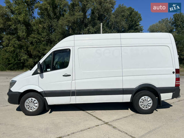 Білий Мерседес Sprinter, об'ємом двигуна 2.99 л та пробігом 160 тис. км за 27000 $, фото 2 на Automoto.ua