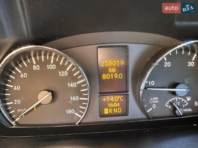 Белый Мерседес Sprinter, объемом двигателя 2.2 л и пробегом 258 тыс. км за 24300 $, фото 24 на Automoto.ua