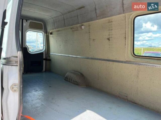 Белый Мерседес Sprinter, объемом двигателя 2.2 л и пробегом 230 тыс. км за 20900 $, фото 20 на Automoto.ua