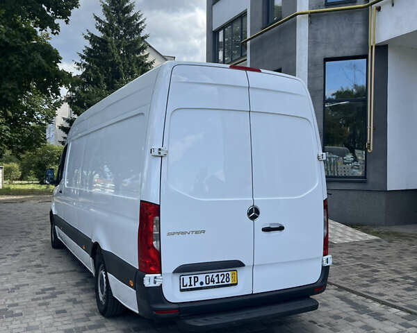 Белый Мерседес Sprinter, объемом двигателя 0 л и пробегом 241 тыс. км за 23200 $, фото 12 на Automoto.ua
