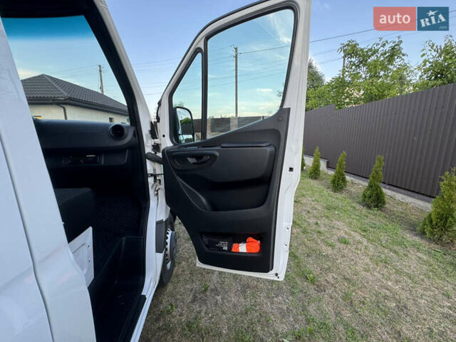 Білий Мерседес Sprinter, об'ємом двигуна 2.2 л та пробігом 259 тис. км за 32800 $, фото 44 на Automoto.ua