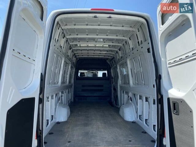 Белый Мерседес Sprinter, объемом двигателя 2.2 л и пробегом 165 тыс. км за 23900 $, фото 32 на Automoto.ua