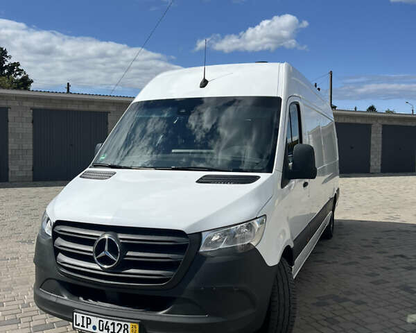 Белый Мерседес Sprinter, объемом двигателя 0 л и пробегом 241 тыс. км за 23200 $, фото 9 на Automoto.ua