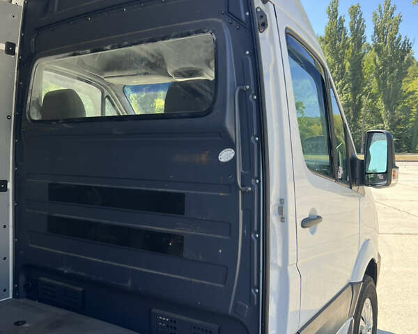 Білий Мерседес Sprinter, об'ємом двигуна 2.99 л та пробігом 160 тис. км за 27000 $, фото 10 на Automoto.ua
