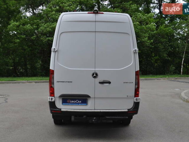 Белый Мерседес Sprinter, объемом двигателя 2.14 л и пробегом 90 тыс. км за 38800 $, фото 10 на Automoto.ua