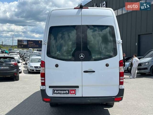 Белый Мерседес Sprinter, объемом двигателя 2.2 л и пробегом 230 тыс. км за 20900 $, фото 4 на Automoto.ua