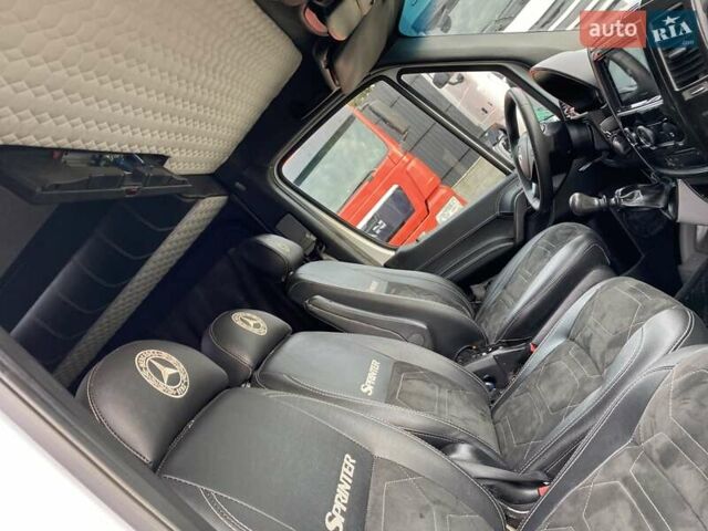 Білий Мерседес Sprinter, об'ємом двигуна 2.14 л та пробігом 368 тис. км за 26750 $, фото 42 на Automoto.ua