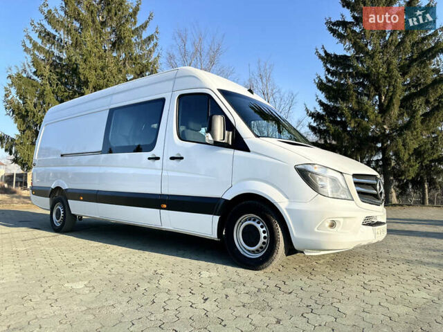 Белый Мерседес Sprinter, объемом двигателя 2.2 л и пробегом 258 тыс. км за 24300 $, фото 2 на Automoto.ua