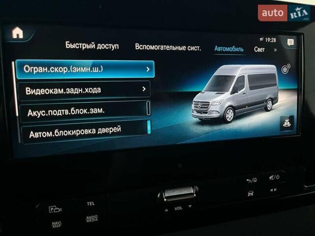 Белый Мерседес Sprinter, объемом двигателя 2.99 л и пробегом 330 тыс. км за 33500 $, фото 88 на Automoto.ua