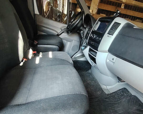 Белый Мерседес Sprinter, объемом двигателя 2.14 л и пробегом 272 тыс. км за 21500 $, фото 13 на Automoto.ua