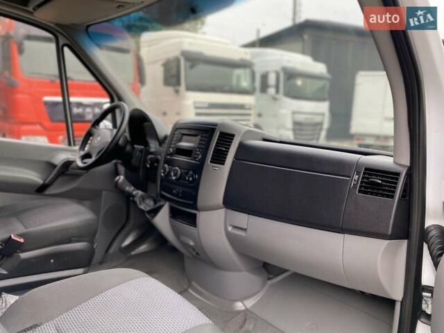 Білий Мерседес Sprinter, об'ємом двигуна 2.3 л та пробігом 160 тис. км за 18380 $, фото 32 на Automoto.ua