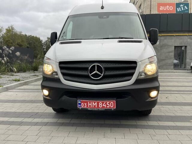 Белый Мерседес Sprinter, объемом двигателя 2.2 л и пробегом 238 тыс. км за 25300 $, фото 2 на Automoto.ua