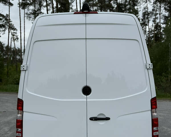 Белый Мерседес Sprinter, объемом двигателя 3 л и пробегом 289 тыс. км за 29800 $, фото 7 на Automoto.ua