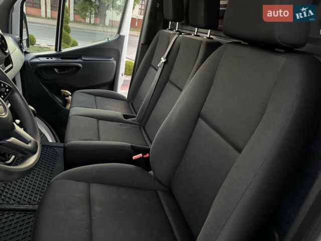 Белый Мерседес Sprinter, объемом двигателя 2.2 л и пробегом 307 тыс. км за 22390 $, фото 50 на Automoto.ua