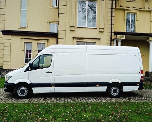 Белый Мерседес Sprinter, объемом двигателя 2.2 л и пробегом 272 тыс. км за 20900 $, фото 5 на Automoto.ua
